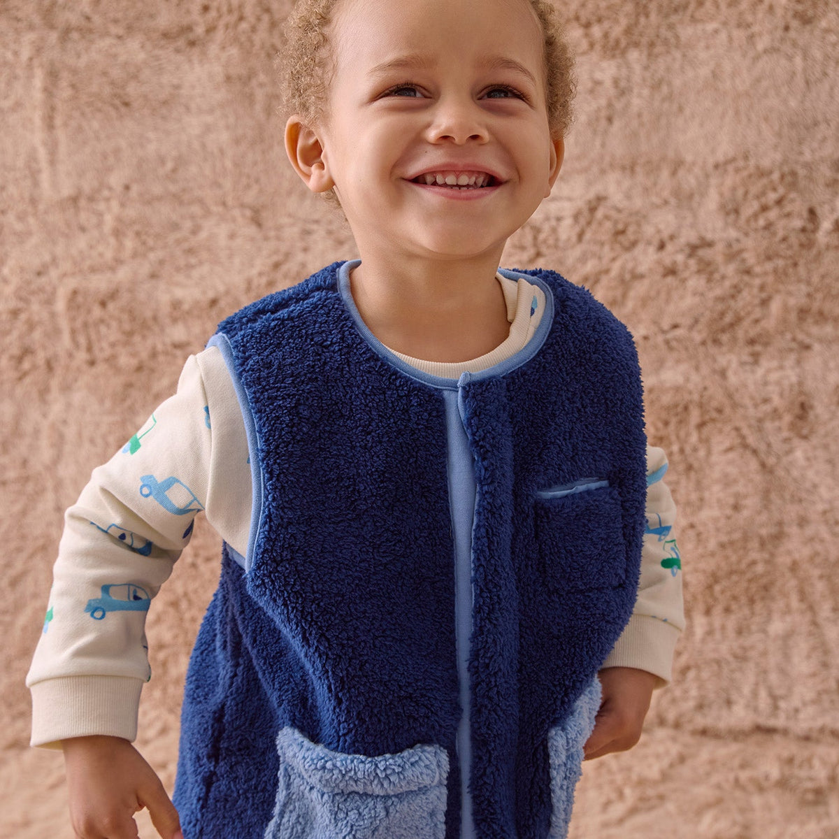 Magnetic Vest Blue Colorblock - Magnetic Me