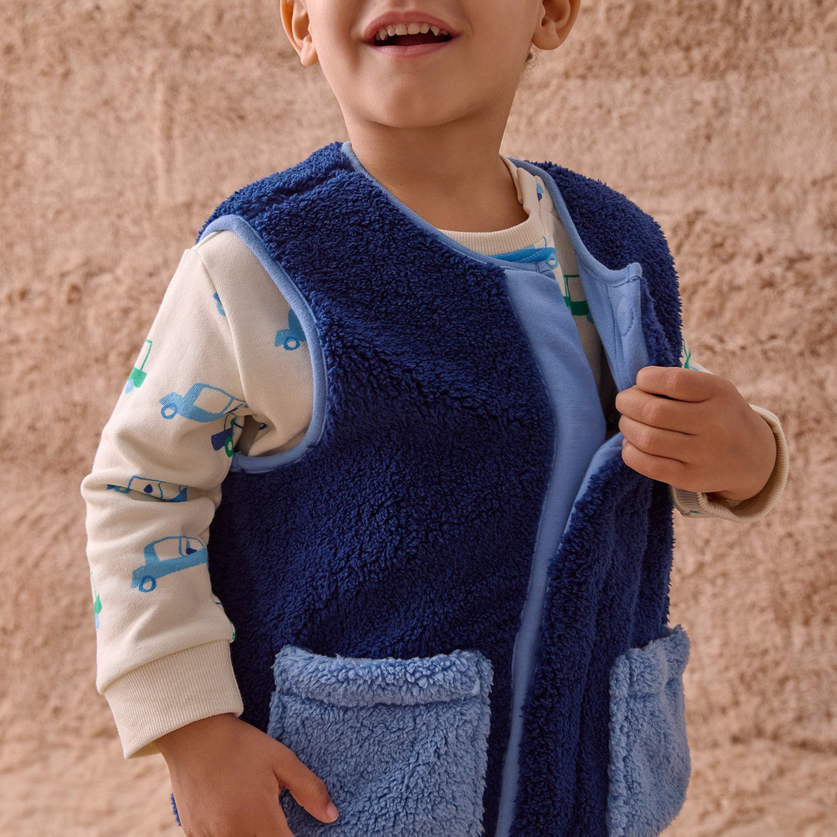 Magnetic Vest Blue Colorblock - Magnetic Me