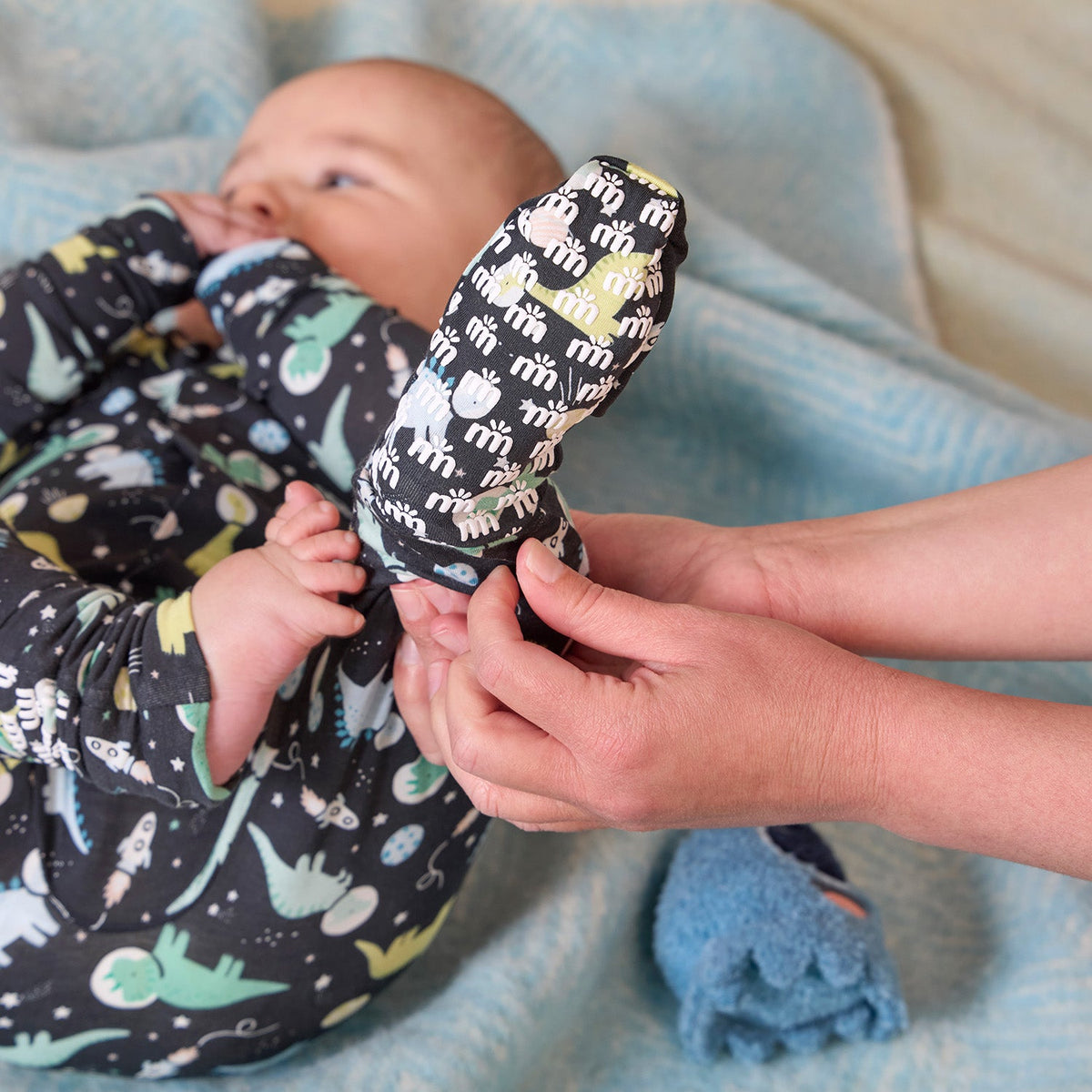 Magnetic Convertible Coverall Astroceratops - Magnetic Me