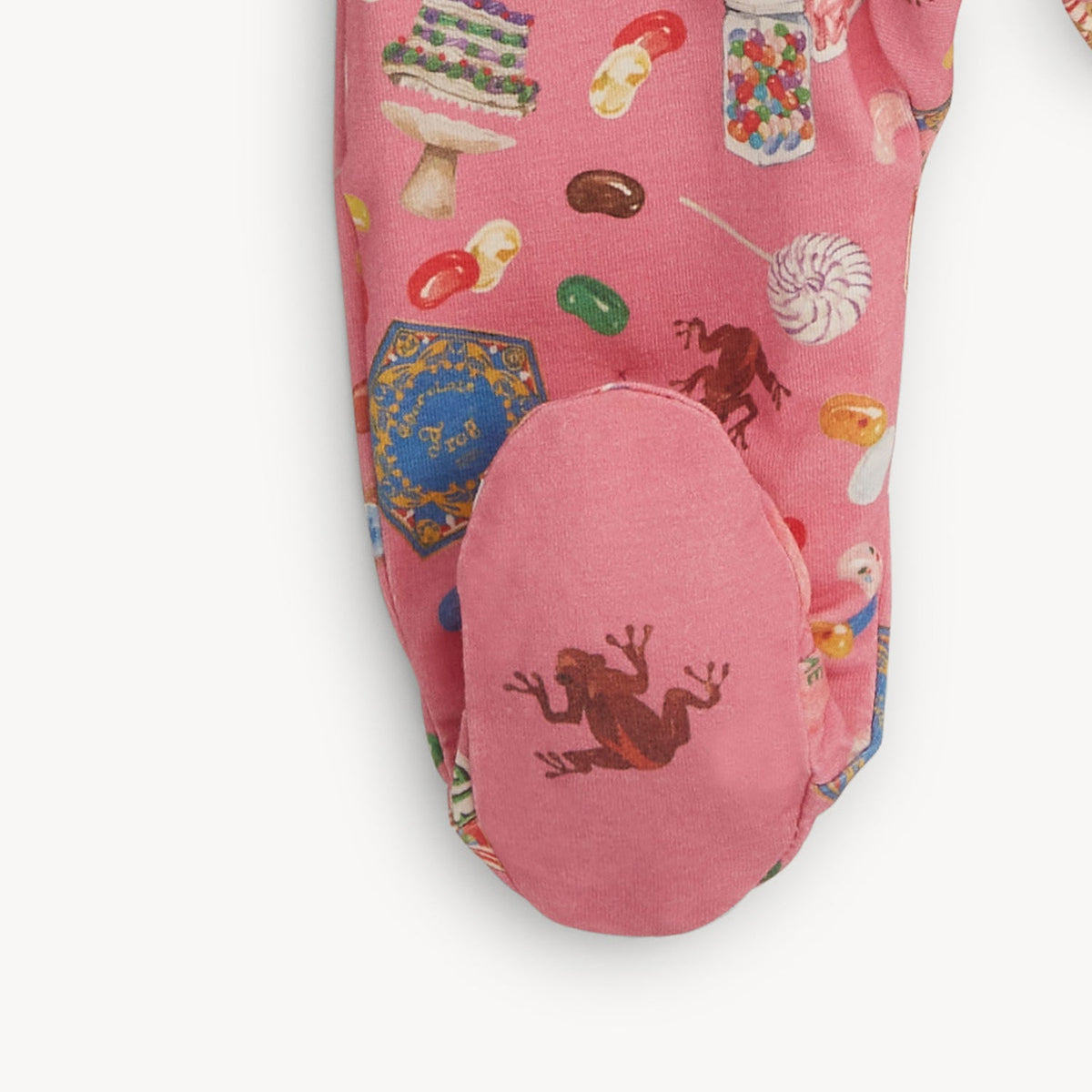 Magnetic RightFit™ Footie Warner Bros. - Harry Potter Honeydukes - Magnetic Me