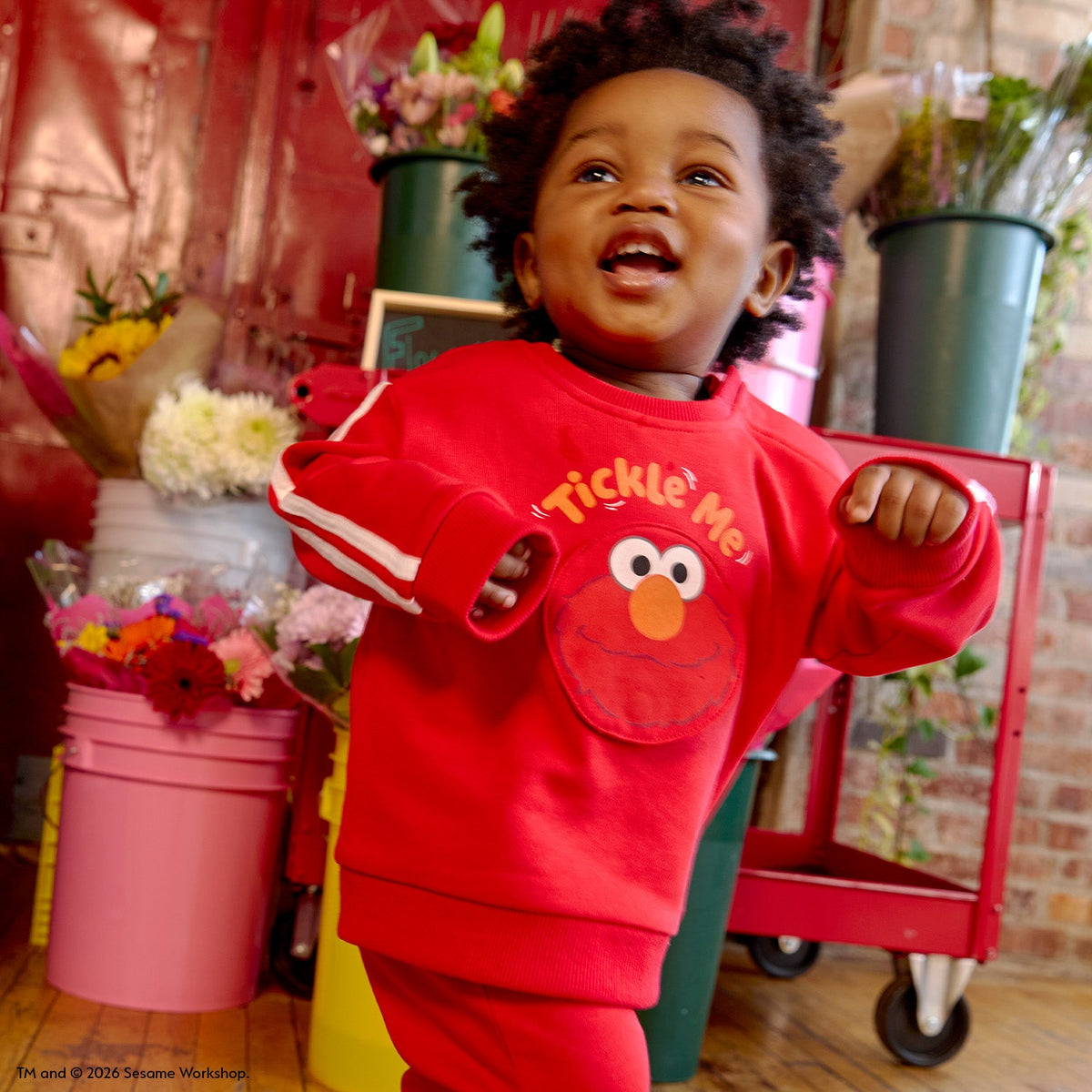 Magnetic Sweatsuit Elmo Giggles - Magnetic Me