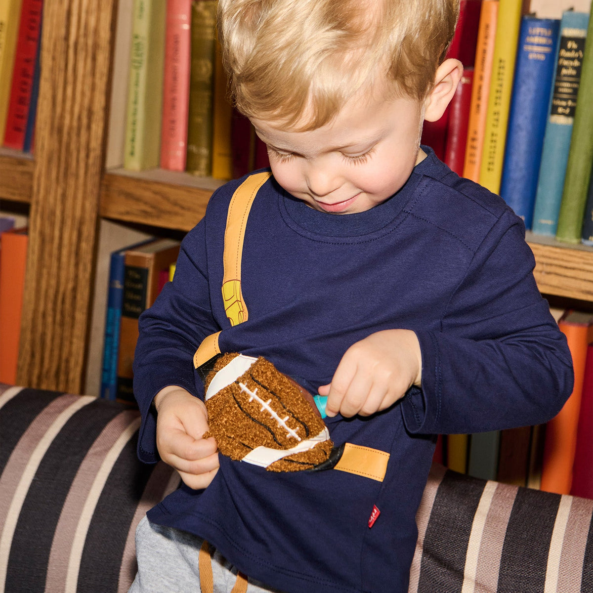 Magnetic Top & Jogger Set Peek-A-Pocket Football Bag - Magnetic Me