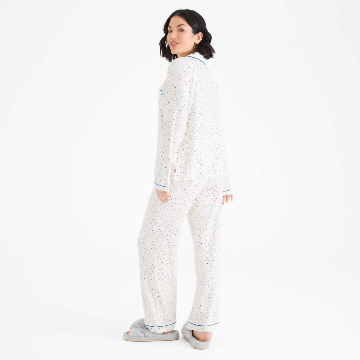 Women’s Magnetic Classic with a Twist PJ Set It's a Winterful Life - Magnetic Me