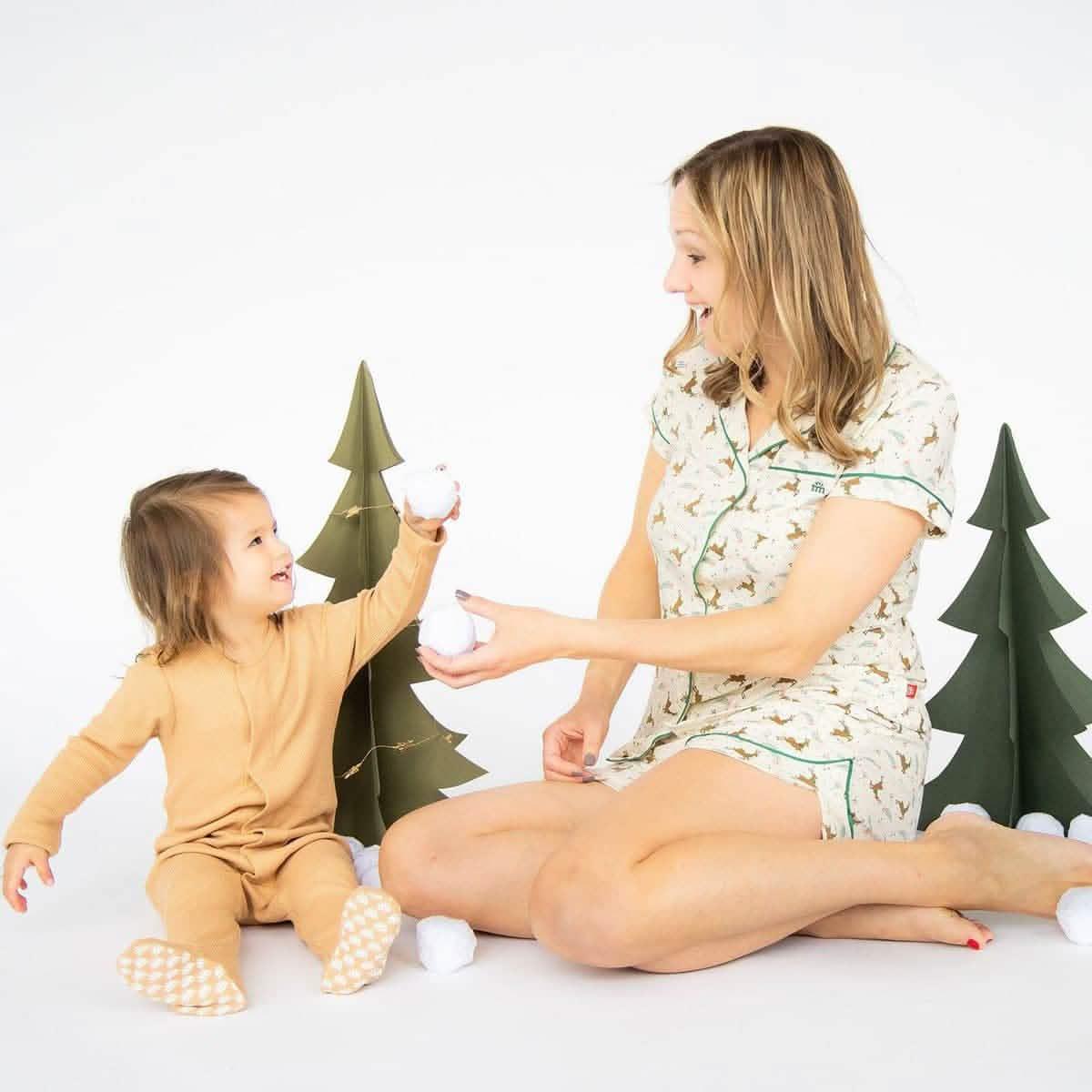 Women's Magnetic Classic with a Twist PJ Set merry and bright - Magnetic Me