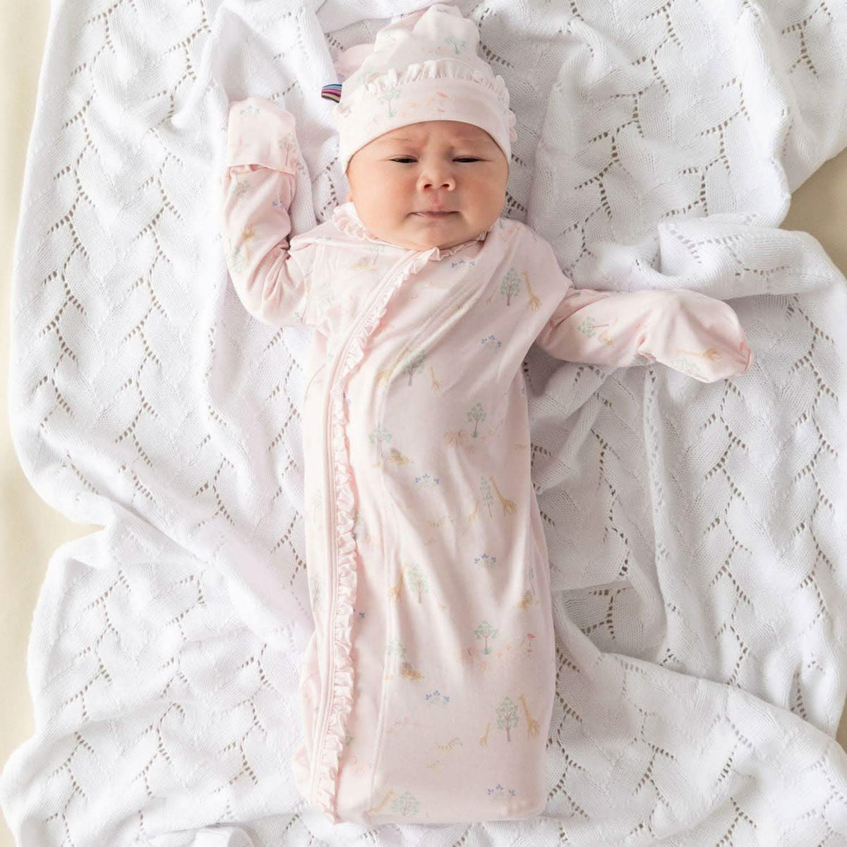 Magnetic Gown & Hat Set with Ruffle Pink Serene Safari - Magnetic Me